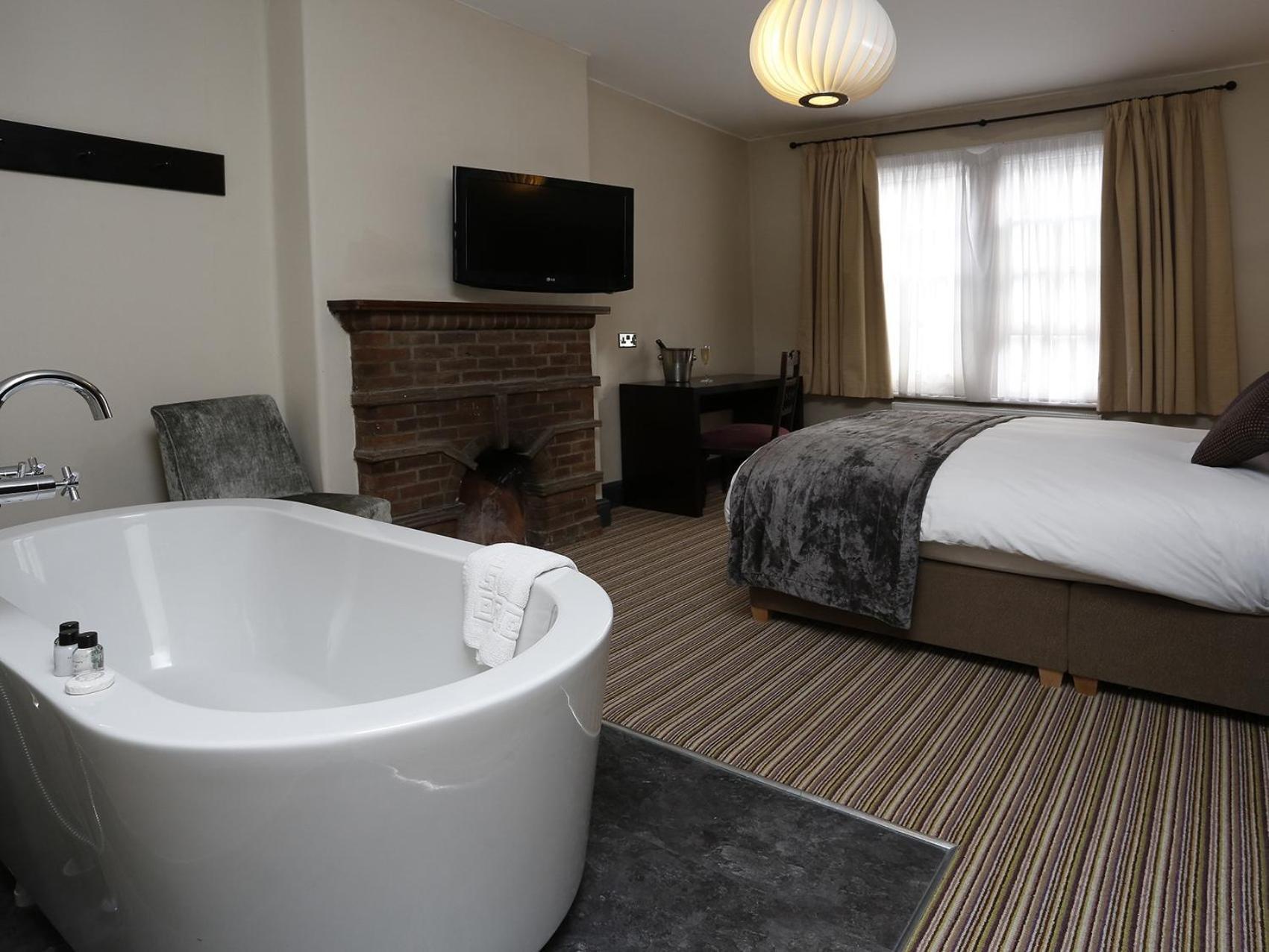 The Red Lion Hotel Whittlesford Exteriör bild